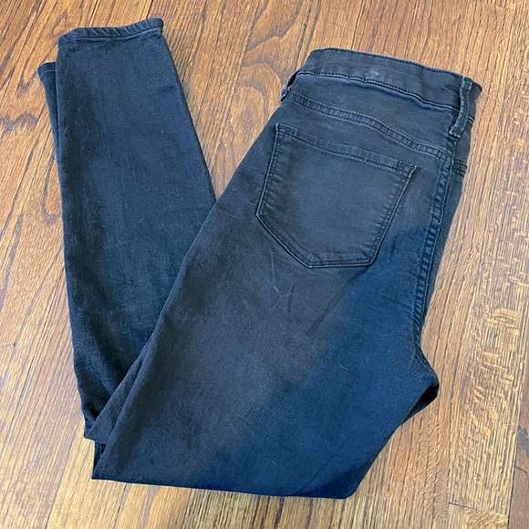 Old Navy-High Rise Rockstar Skinny Jeans - Picture 3 of 4